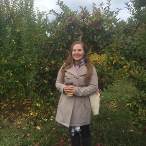 Meet your Posher, Brianna